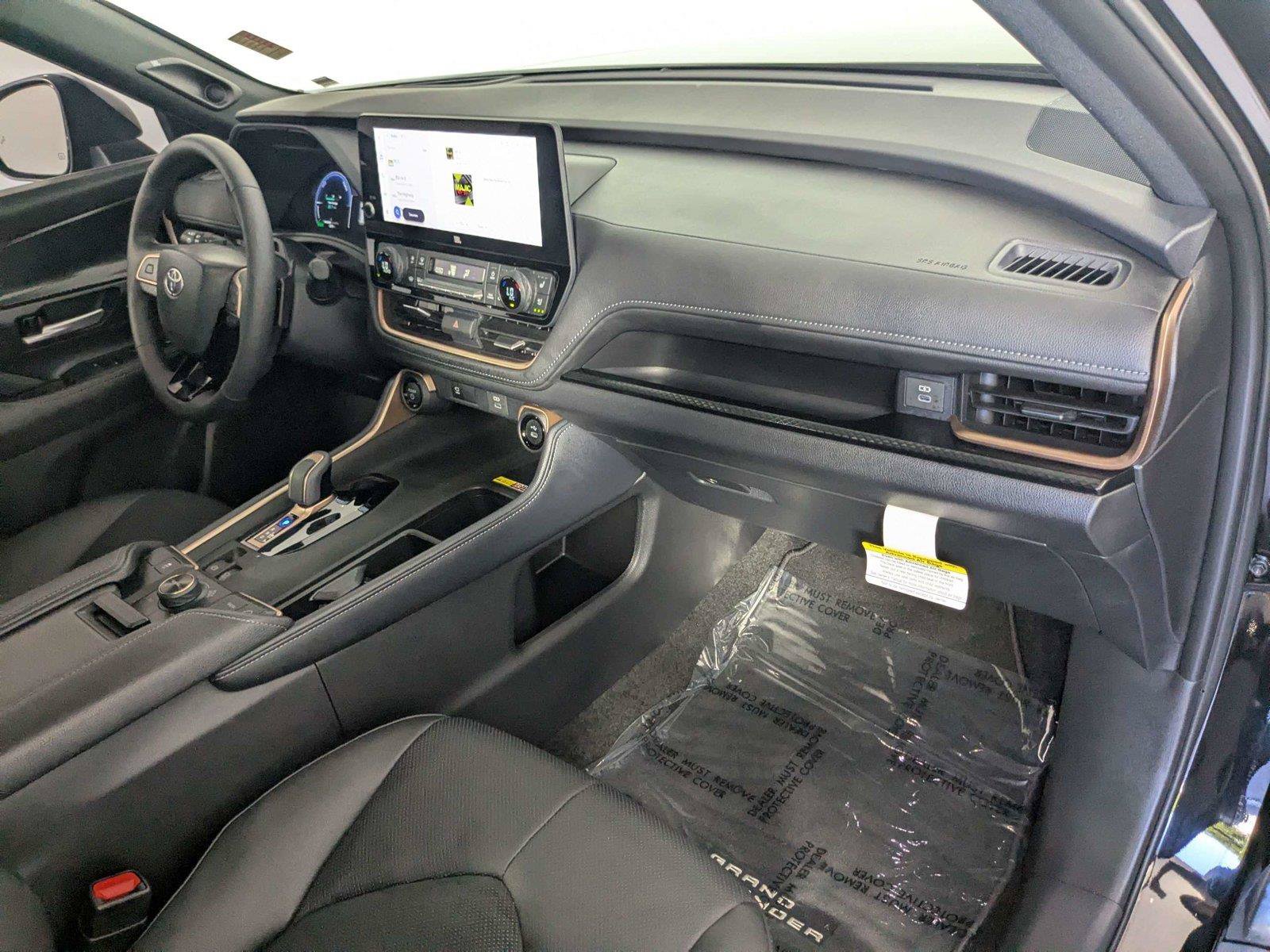 Certified 2026 Toyota Grand Highlander AWD Hybrid image 33