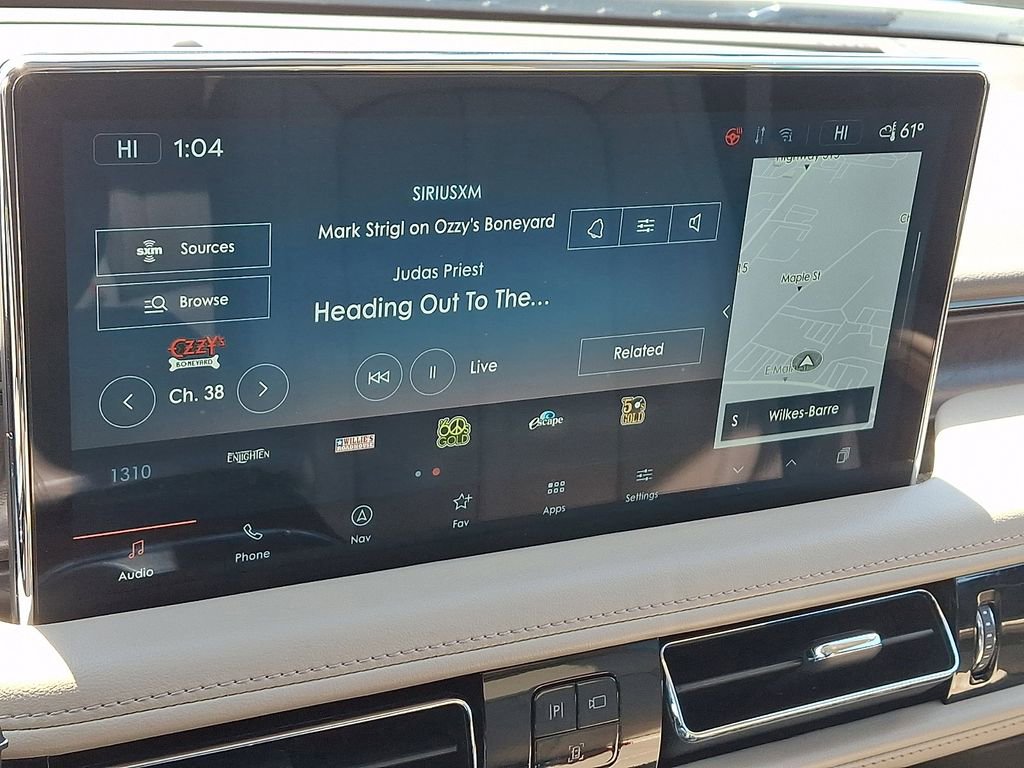 Used 2023 Lincoln Nautilus Reserve w/ Equipment Group 201A image 18