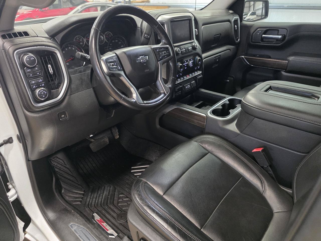 Used 2020 Chevrolet Silverado 1500 RST AWD/4WD image 10