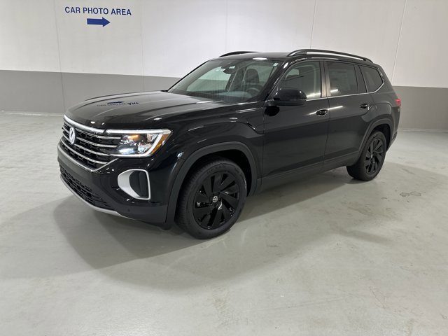 New 2026 Volkswagen Atlas SE image 3