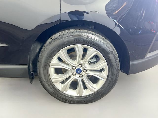 Used 2020 Ford Edge Titanium image 26