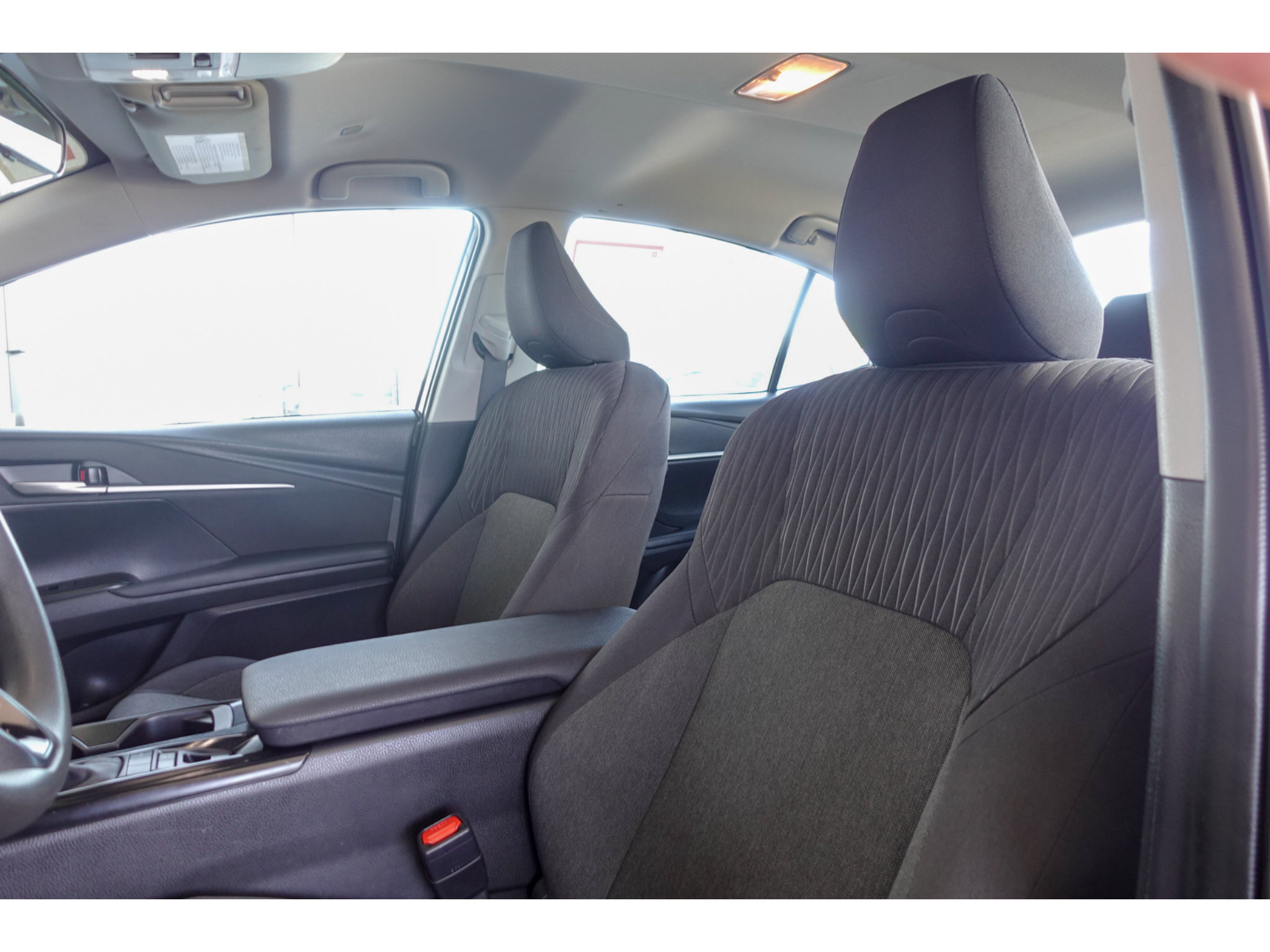 Used 2025 Toyota Camry LE FWD image 11