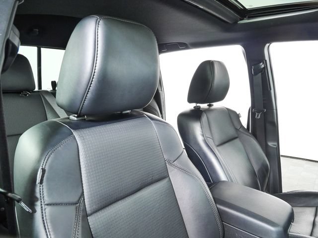 Used 2023 Toyota Tacoma TRD Off-Road w/ TRD Premium Off Road Package AWD/4WD image 5