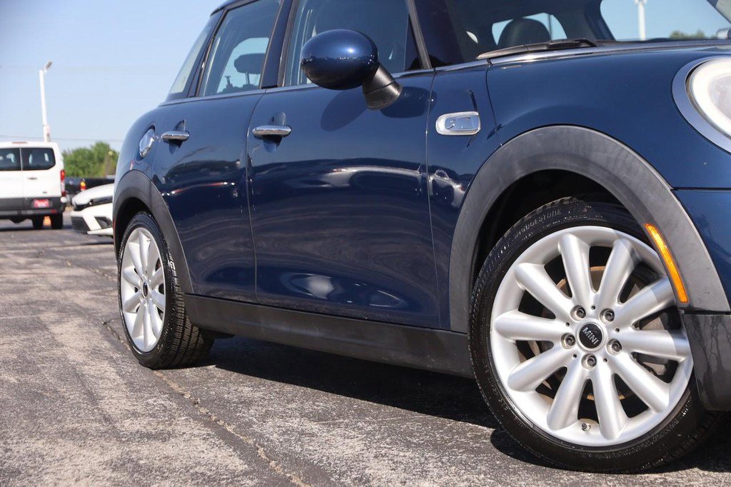 Used 2015 MINI Cooper S image 3
