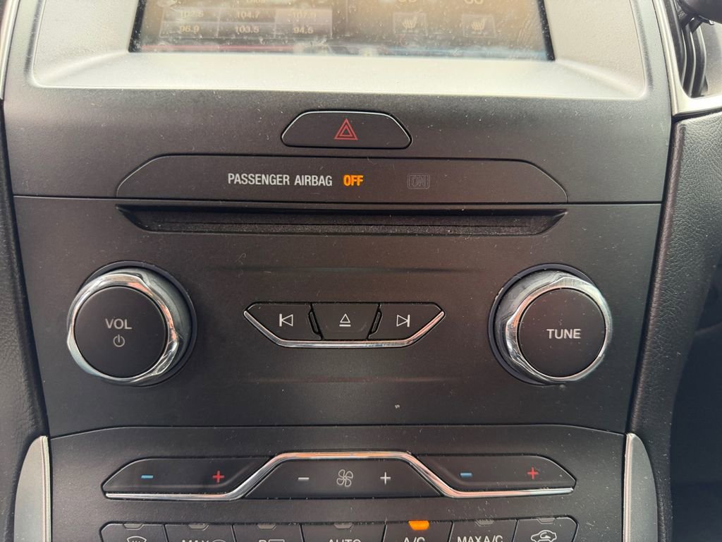 Used 2015 Ford Edge SEL w/ Equipment Group 201A AWD/4WD image 26