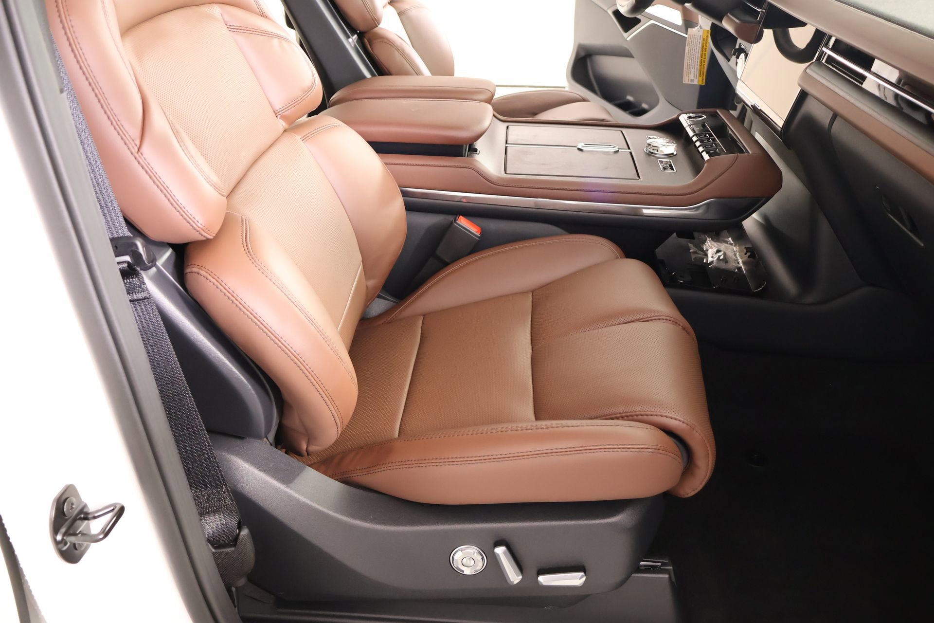 New 2026 Lincoln Navigator Reserve image 15