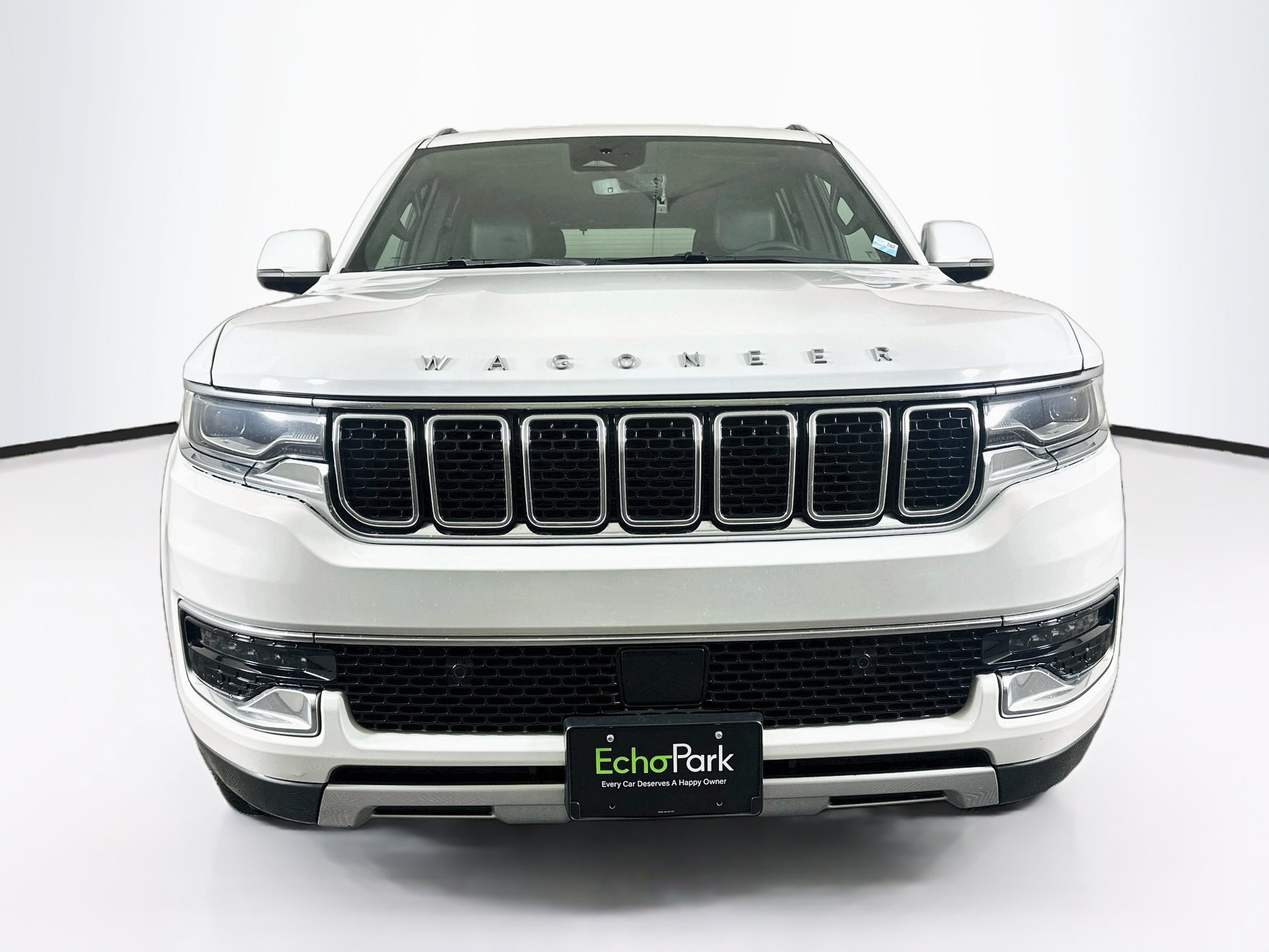 Used 2022 Jeep Wagoneer Series II AWD/4WD image 2