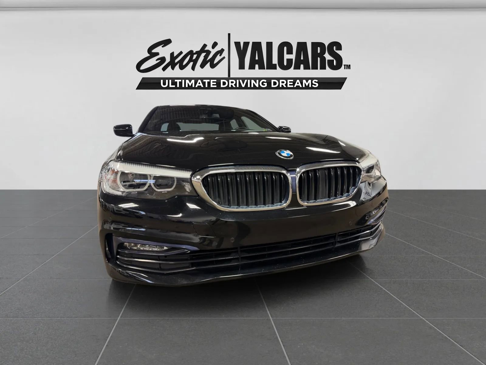 Used 2018 BMW 530i xDrive 530i xDrive Sedan 4D w/ Premium Package image 11