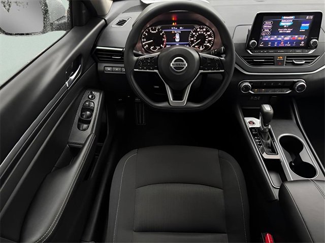 Used 2022 Nissan Altima 2.5 SV image 9