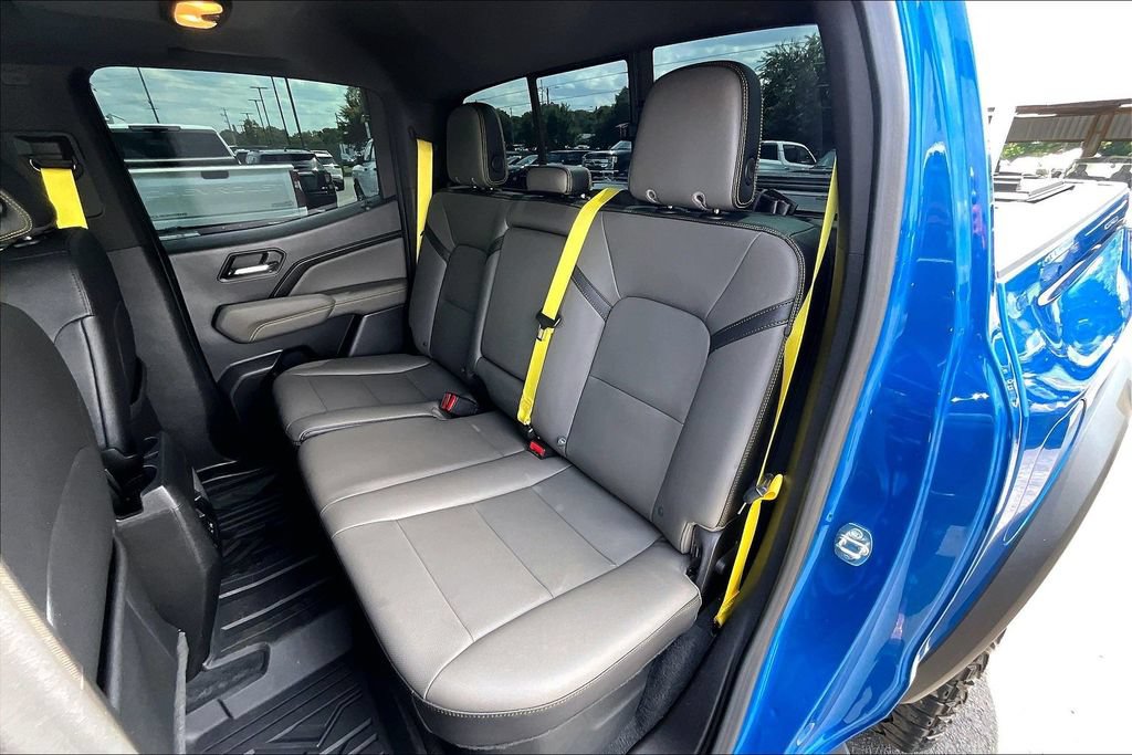 Used 2023 Chevrolet Colorado ZR2 w/ ZR2 Convenience Package III AWD/4WD image 25
