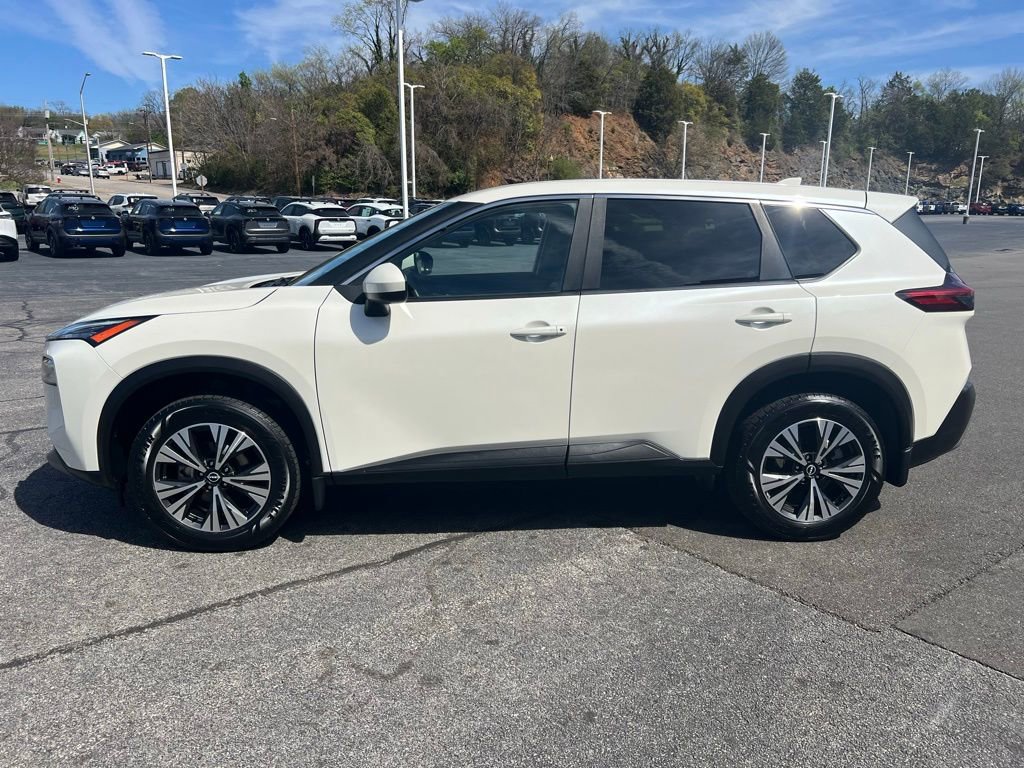 Used 2023 Nissan Rogue SV image 6