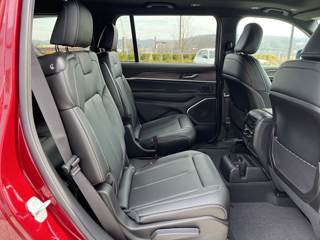New 2026 Jeep Grand Cherokee L Limited image 24