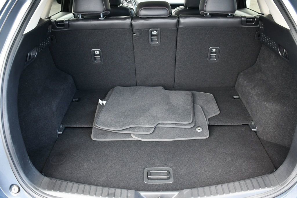 Used 2022 MAZDA CX-5 Carbon Edition image 16