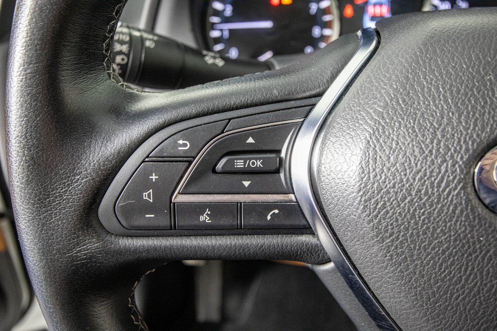 Used 2024 INFINITI Q50 Sensory image 16