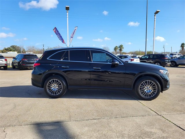 Used 2024 Mercedes-Benz GLC 300 4MATIC image 24