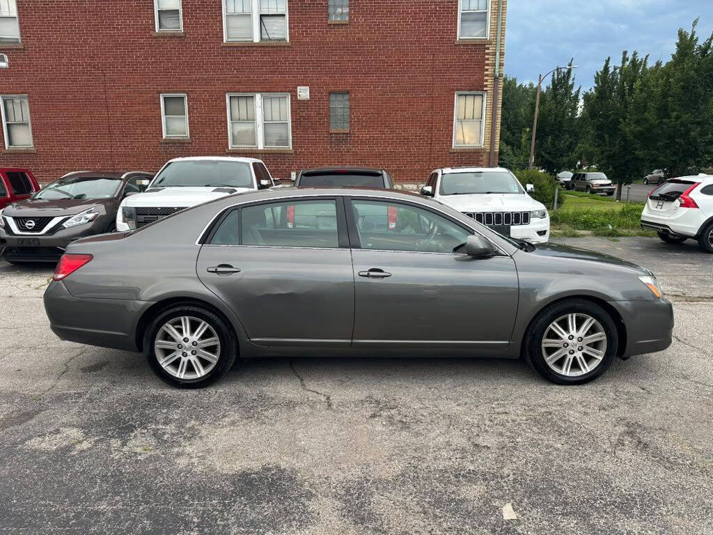 Used 2007 Toyota Avalon Limited FWD image 4