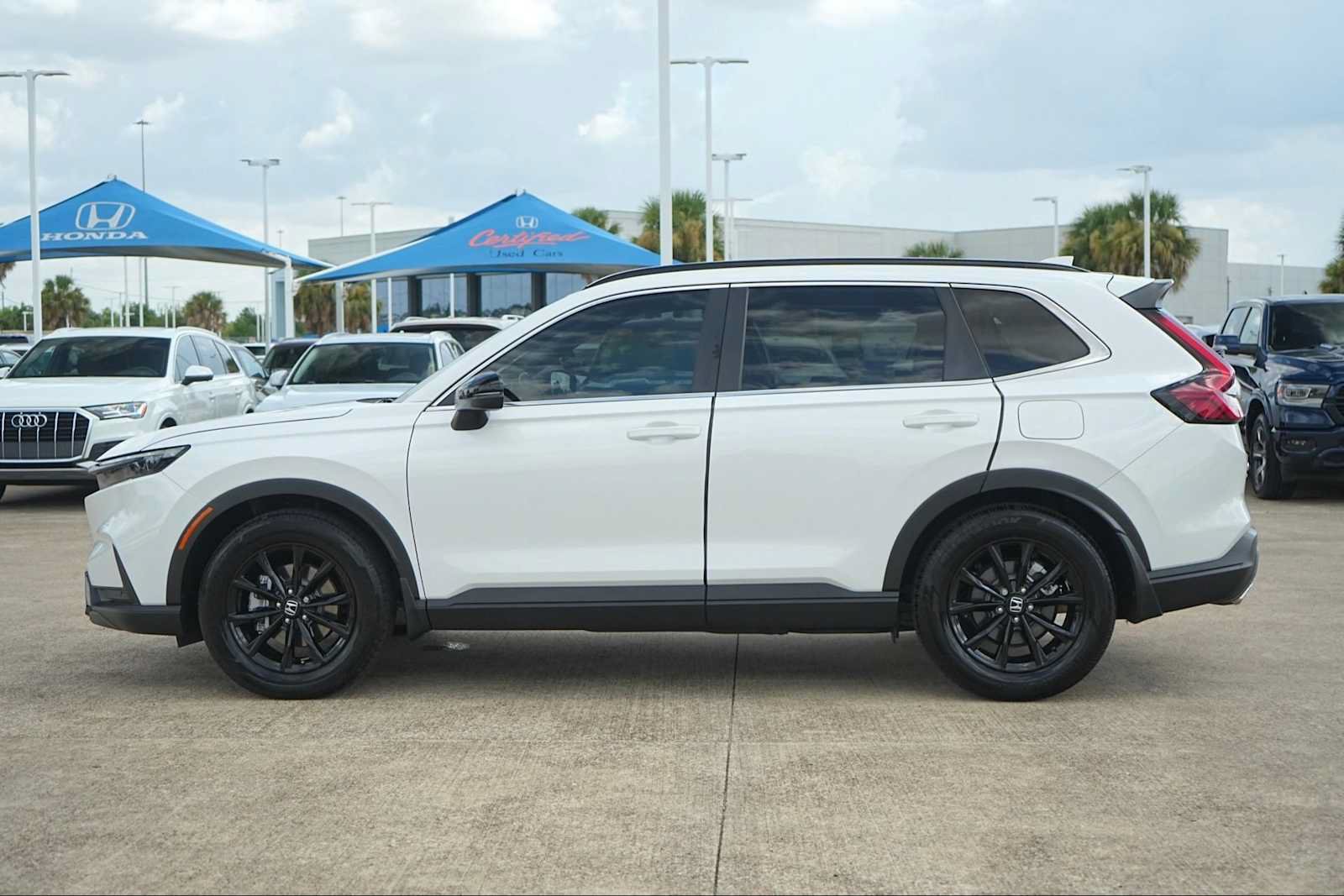 Certified 2025 Honda CR-V Sport-L image 3