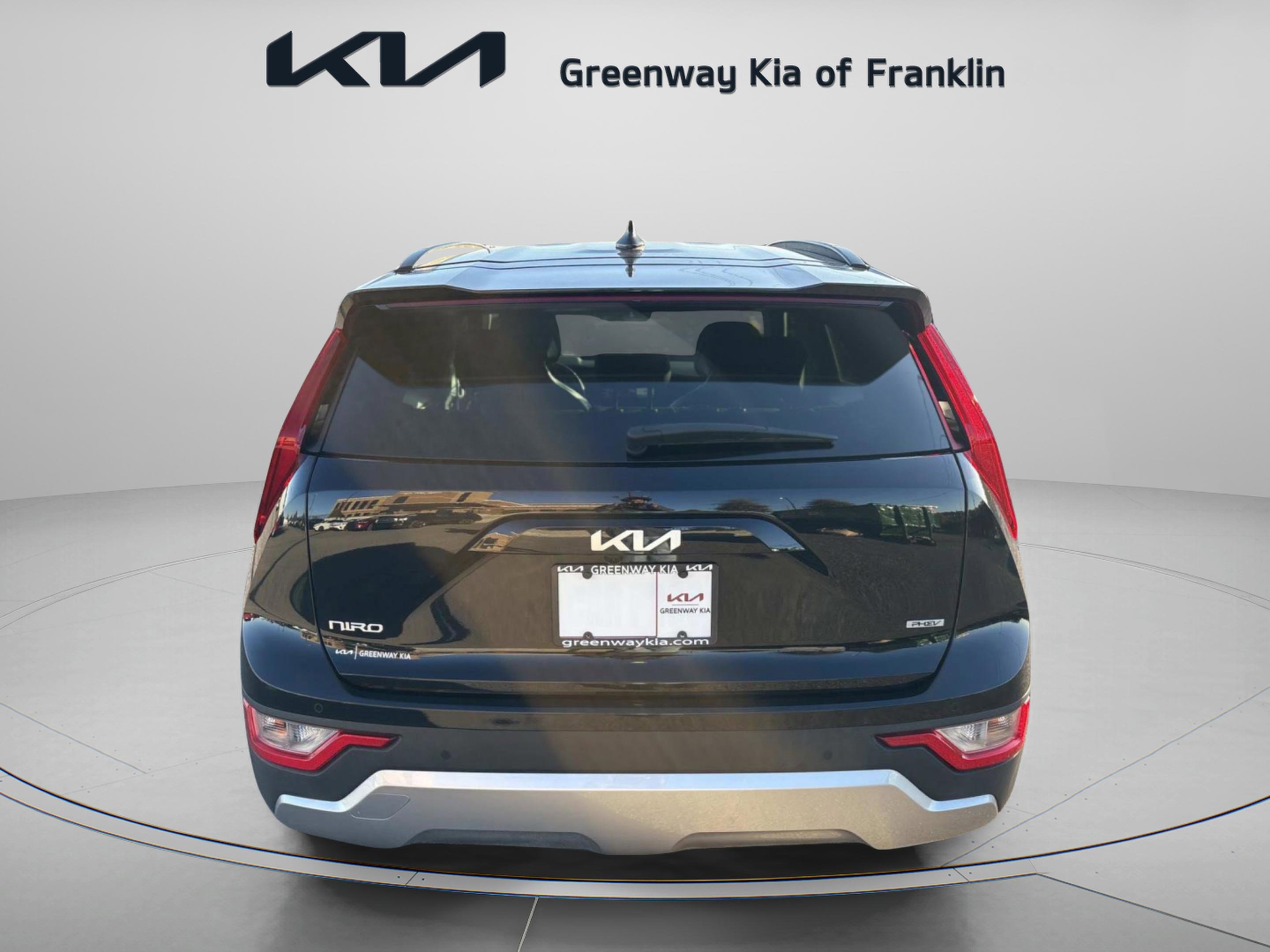 Used 2024 Kia Niro EX w/ EX Cold Weather Package image 6