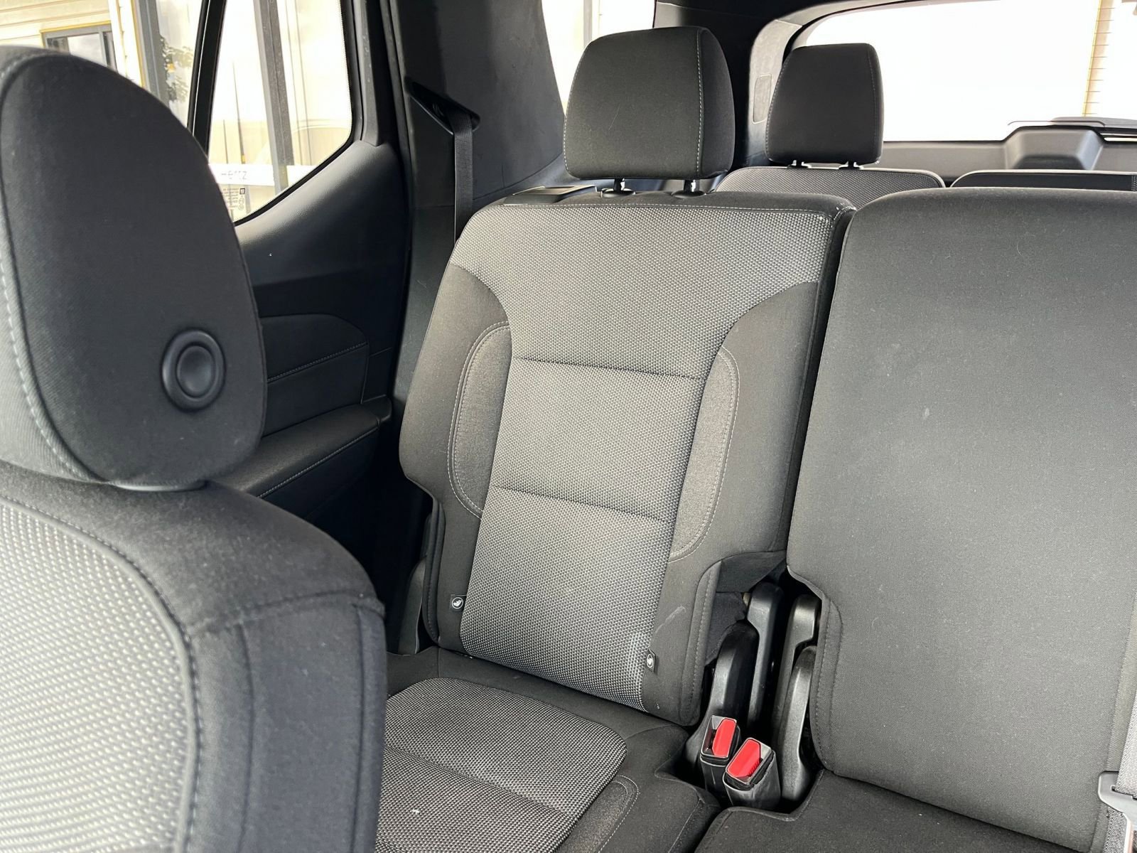 Used 2023 Chevrolet Traverse LT image 39