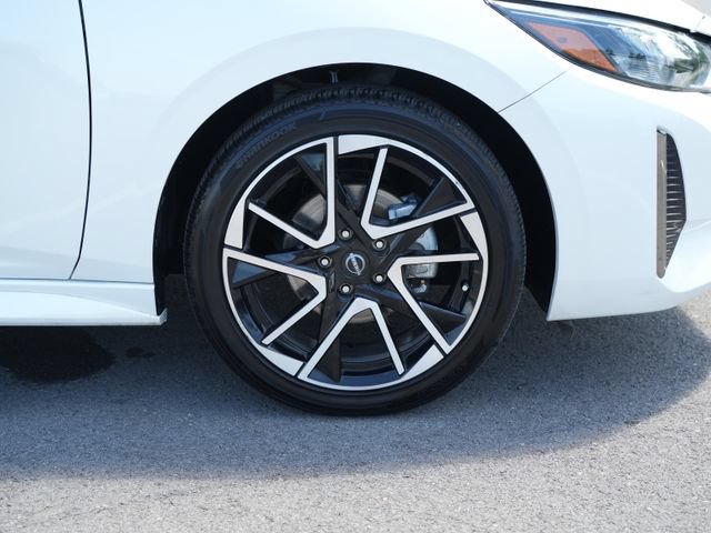 Used 2025 Nissan Sentra SR FWD image 46