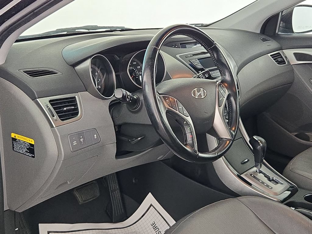 Used 2013 Hyundai Elantra Limited FWD image 16