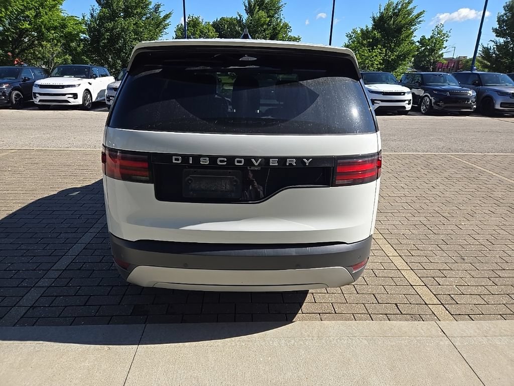Certified 2025 Land Rover Discovery S AWD/4WD image 6