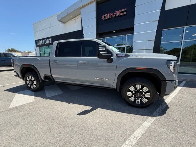 Used 2024 GMC Sierra 3500 AT4 w/ AT4 Premium Plus Package AWD/4WD image 6