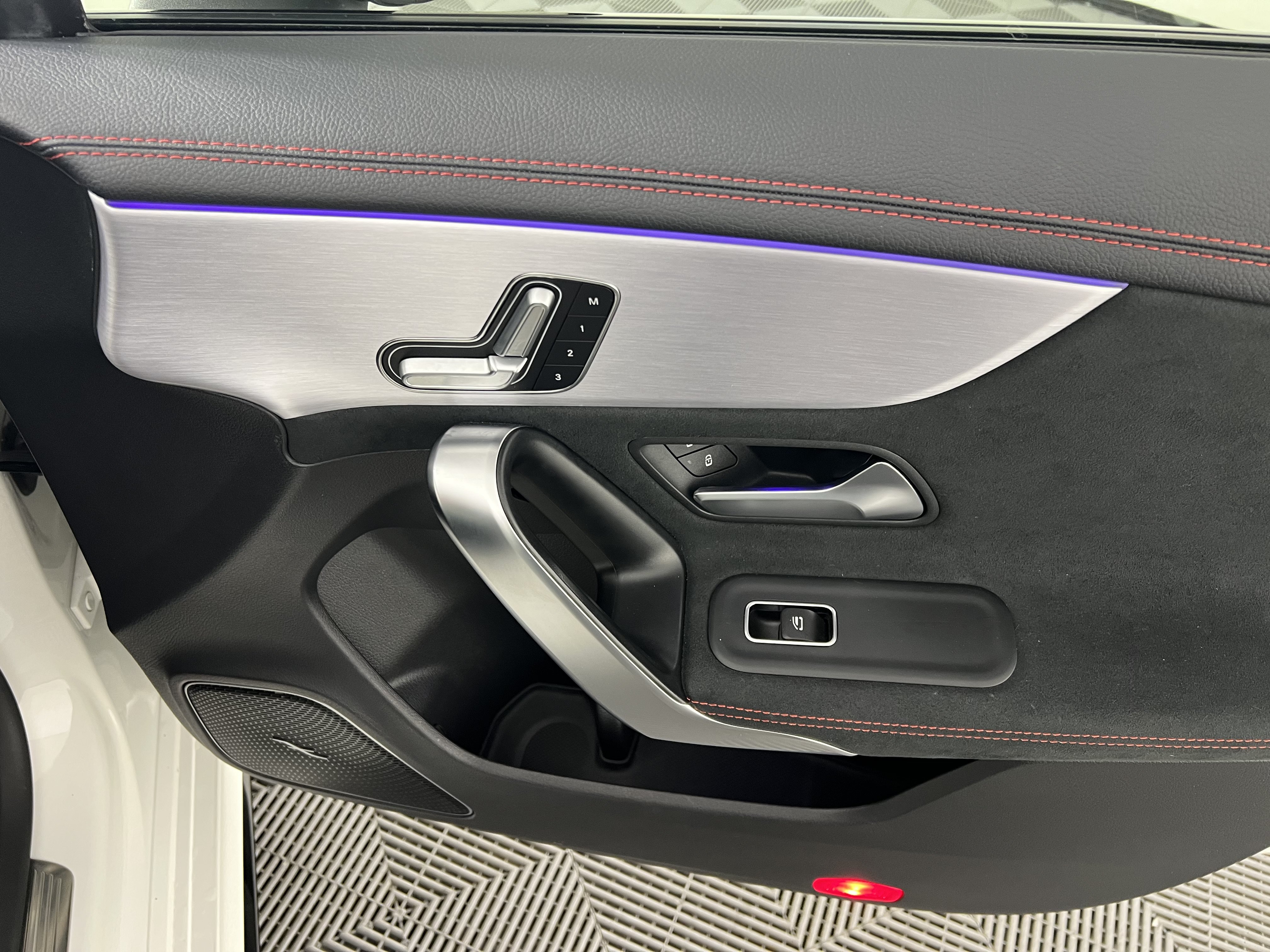 Used 2020 Mercedes-Benz CLA 35 AMG 4MATIC image 25