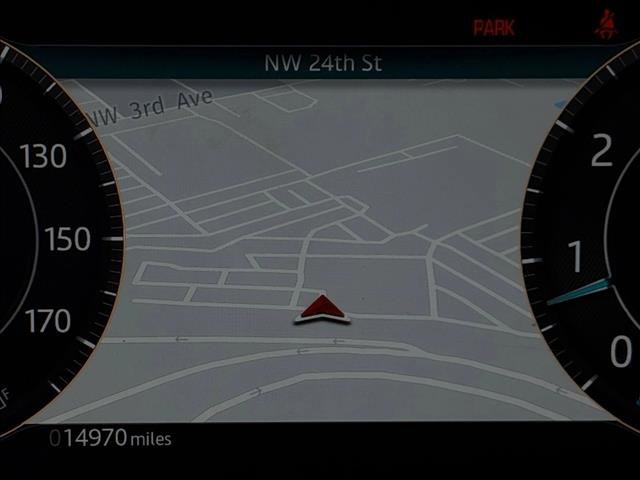 Certified 2025 Jaguar F-PACE R-Dynamic S image 11