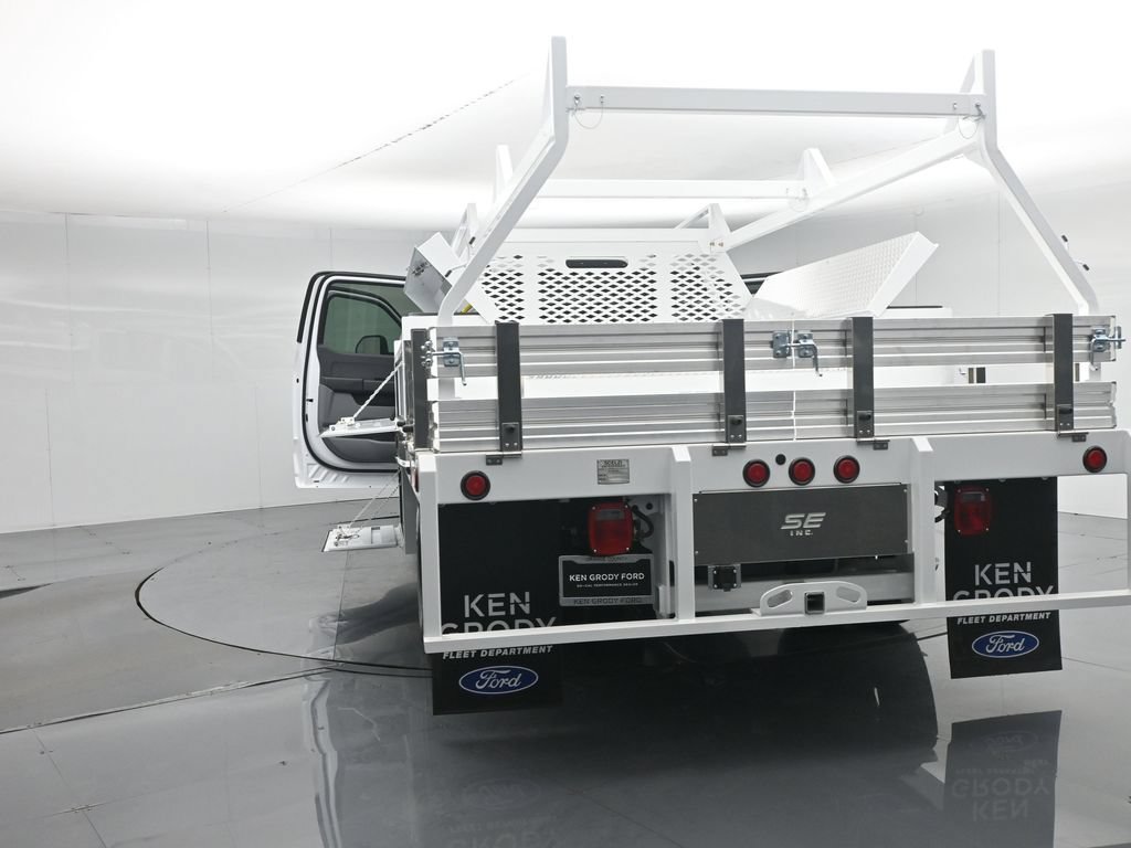 New 2026 Ford F350 XL w/ XL Chrome Package RWD image 55
