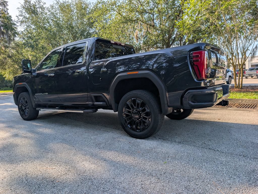 Used 2024 GMC Sierra 2500 Denali w/ Denali Reserve Package AWD/4WD image 6