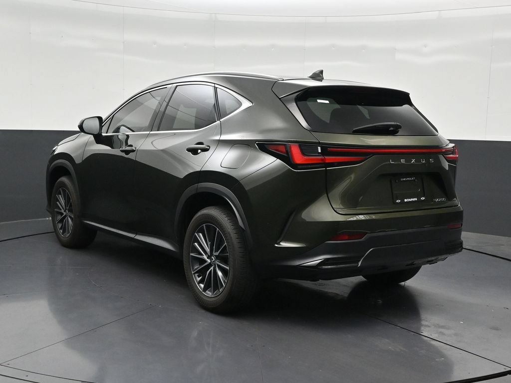 Used 2024 Lexus NX 250 FWD image 3