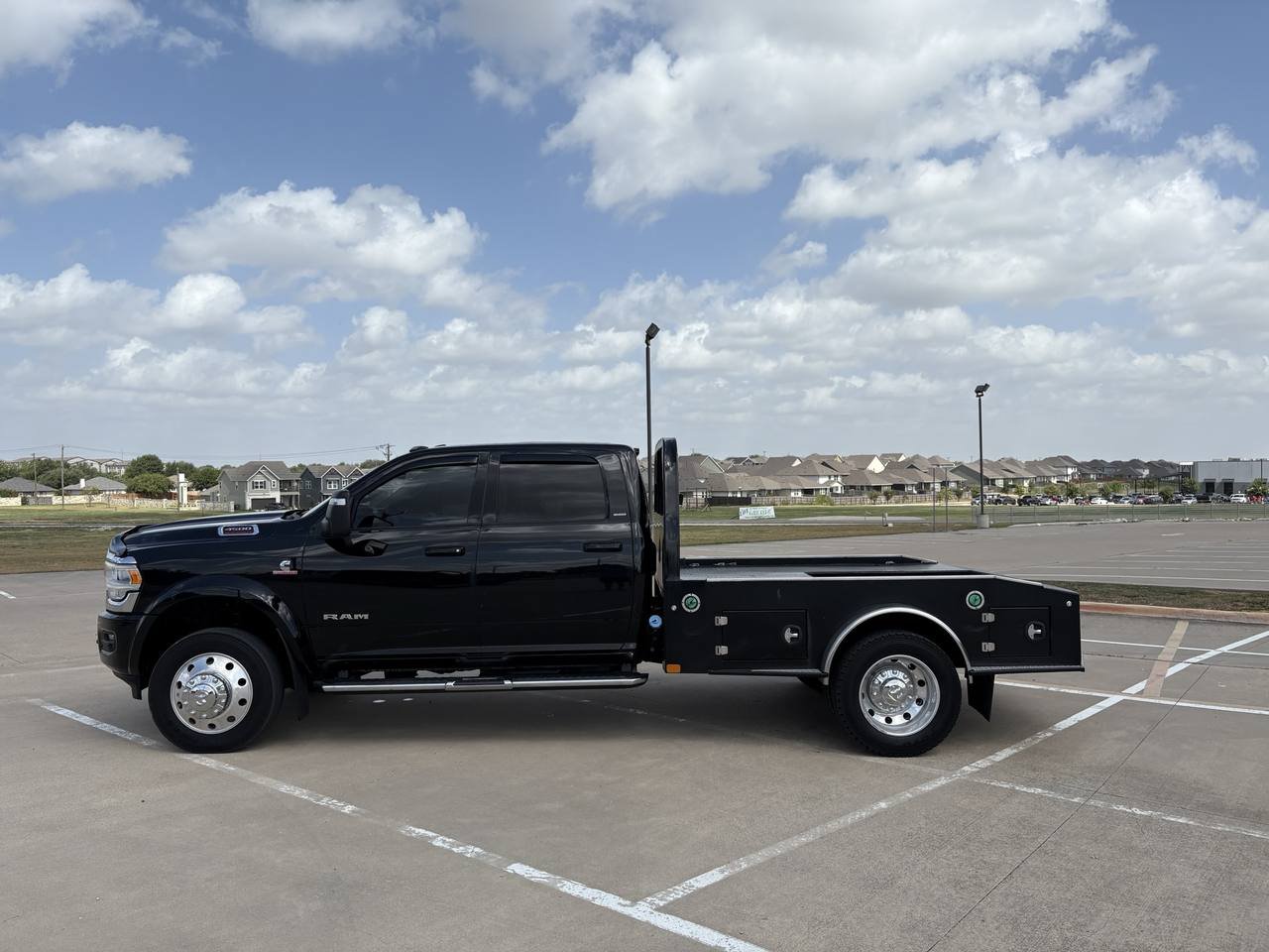 Used 2024 RAM 4500 Laramie AWD/4WD image 2