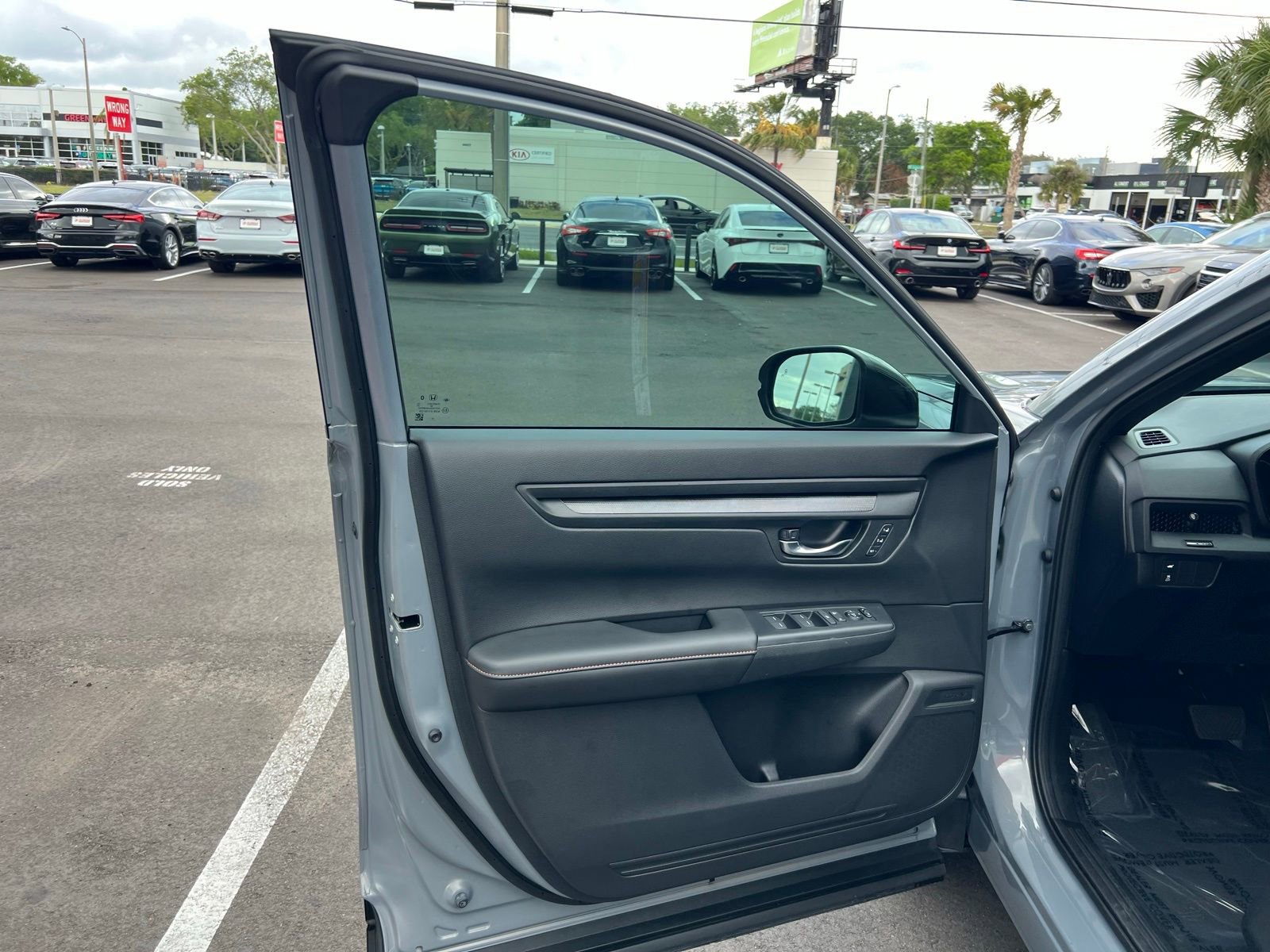 Used 2025 Honda CR-V Sport-L image 26