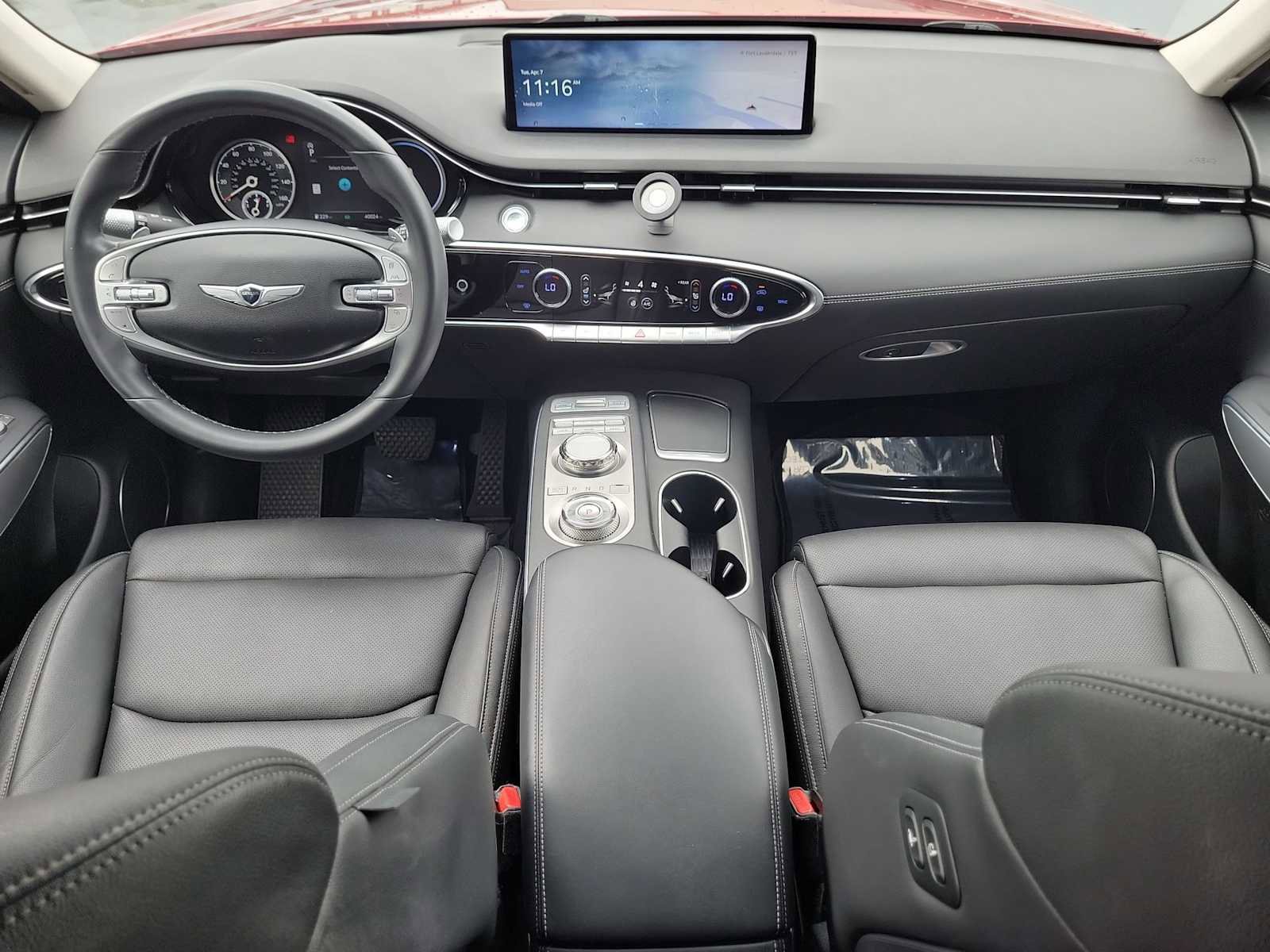 Used 2023 Genesis GV70 2.5T w/ Select Package image 14