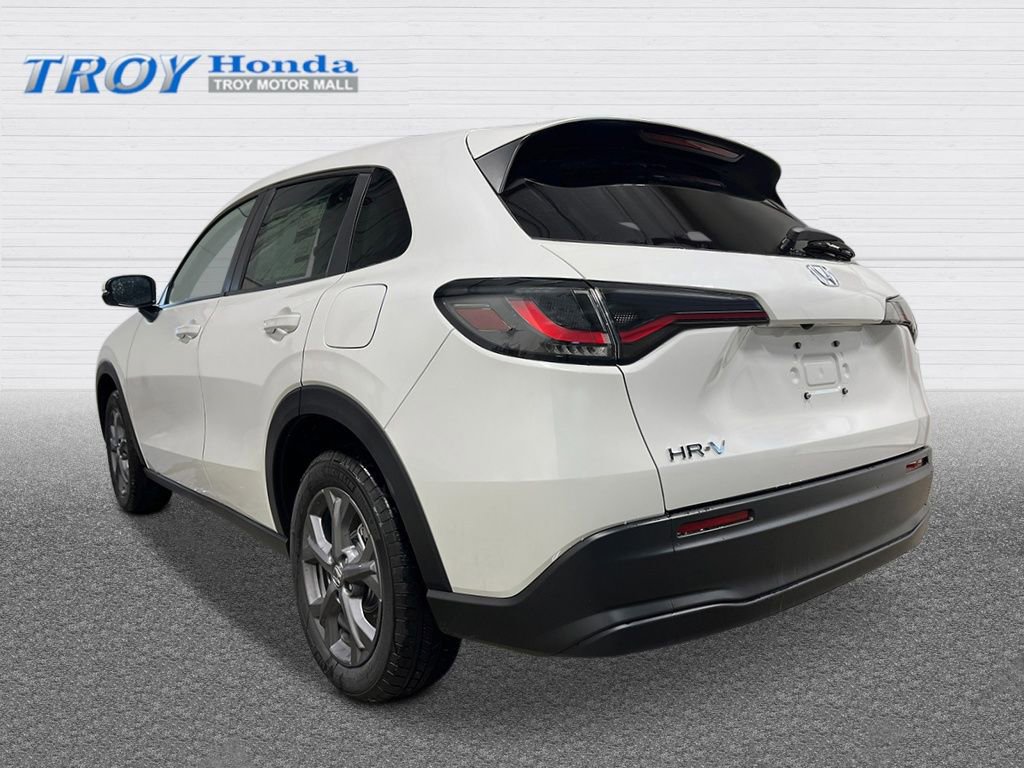 New 2026 Honda HR-V LX image 3