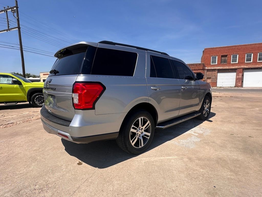 Used 2022 Ford Expedition XLT RWD image 8