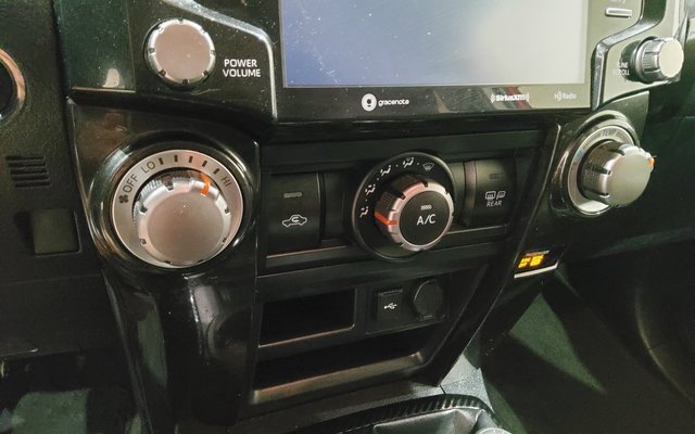 Used 2023 Toyota 4Runner TRD Off-Road image 19