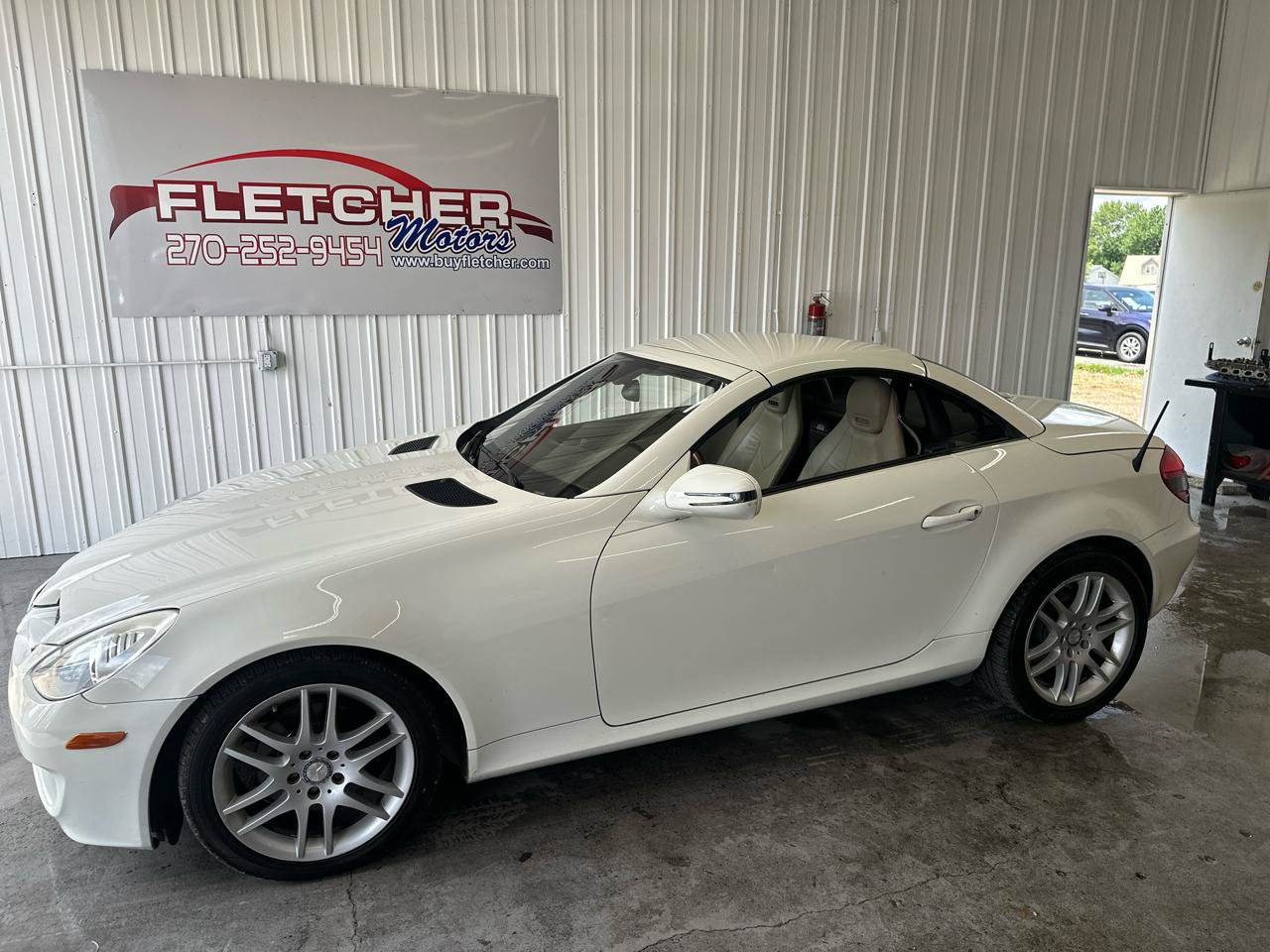 Used 2009 Mercedes-Benz SLK 300 image 19