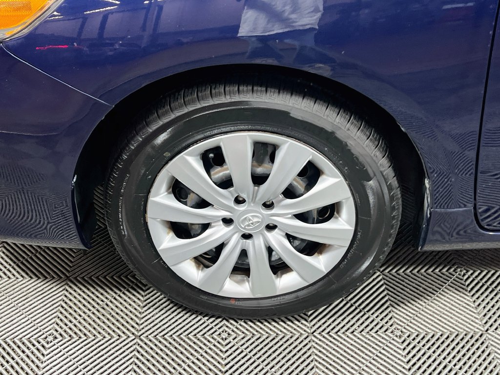 Used 2012 Toyota Corolla LE FWD image 26