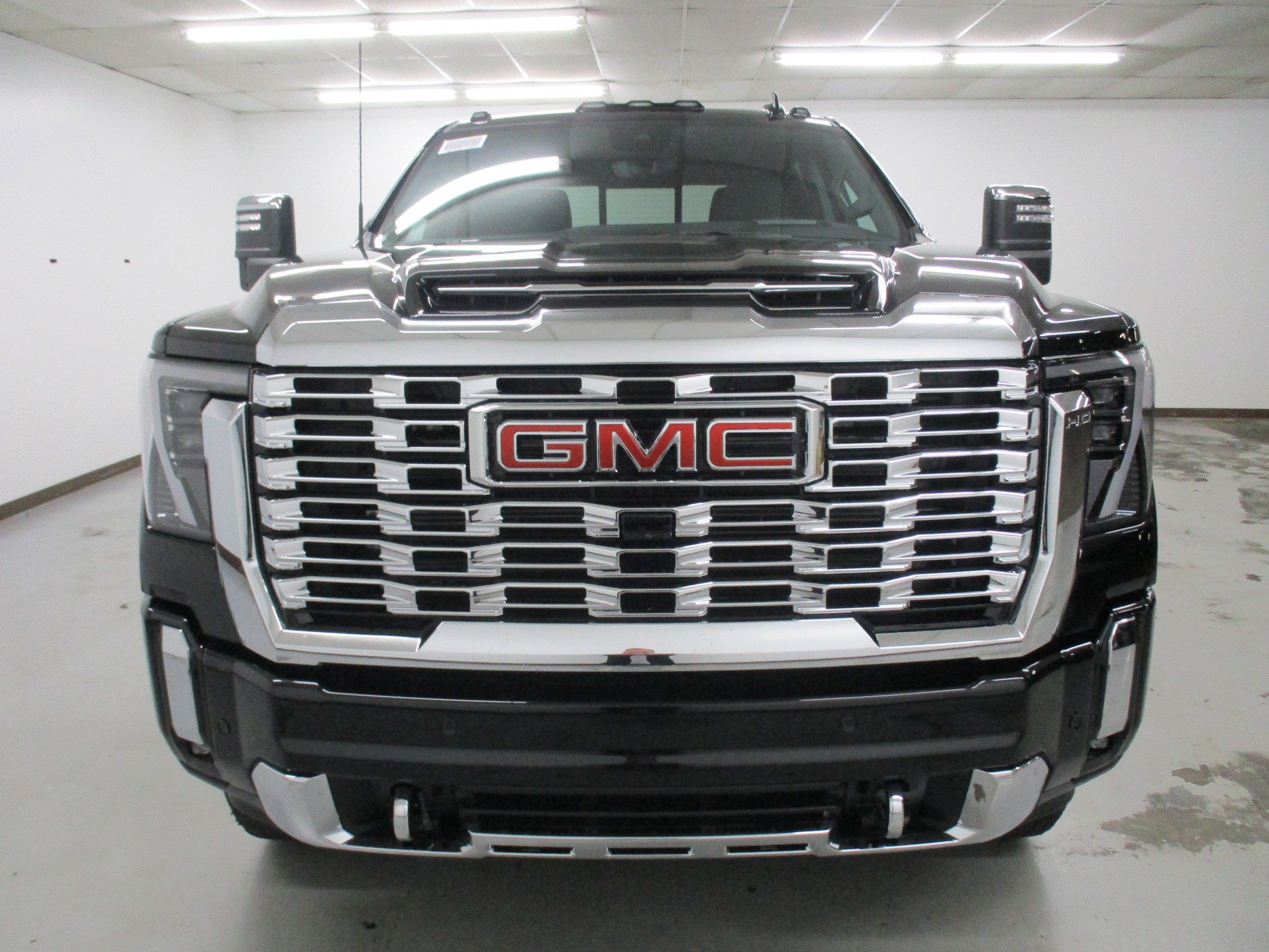 New 2025 GMC Sierra 2500 Denali w/ Technology Package image 11