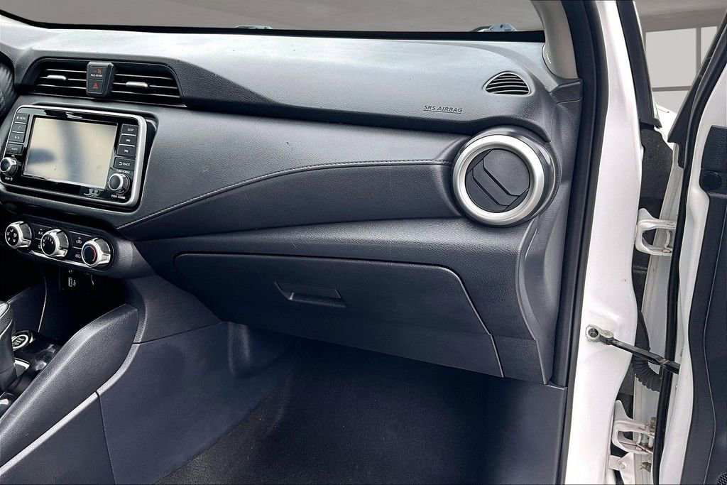 Used 2020 Nissan Versa S FWD image 17