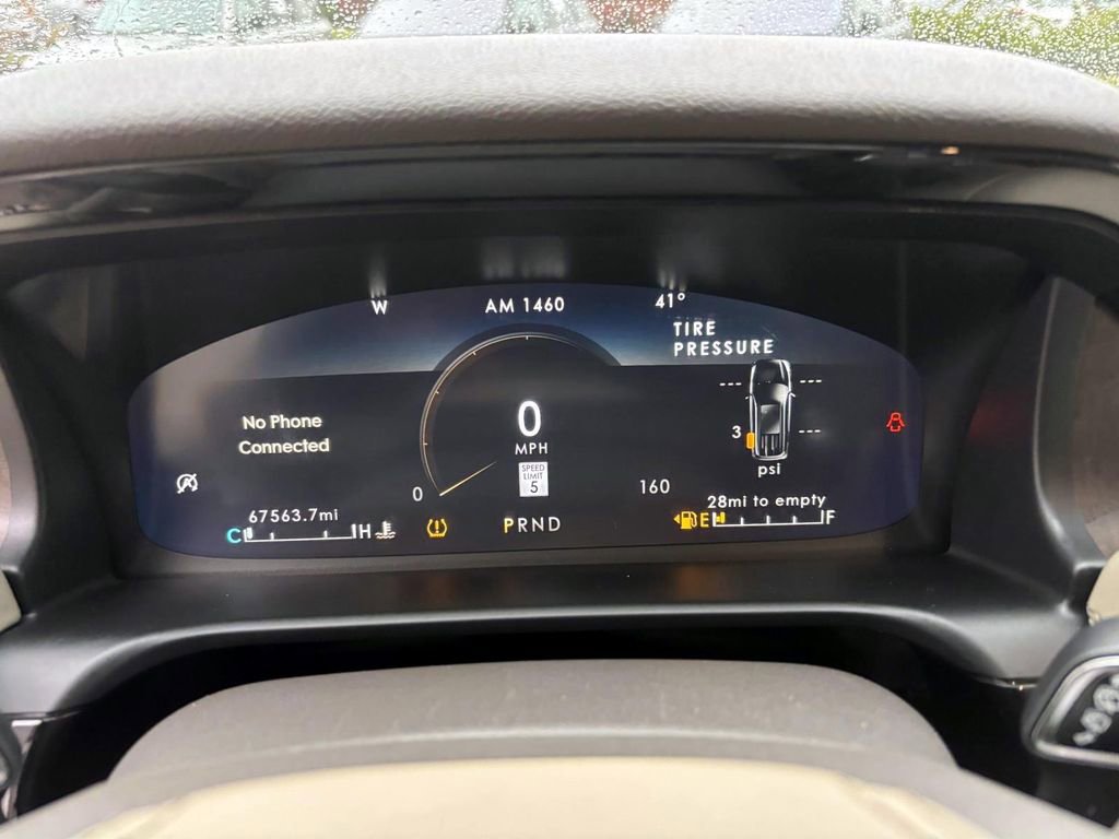 Used 2020 Lincoln Aviator Reserve w/ Equipment Group 201A image 16