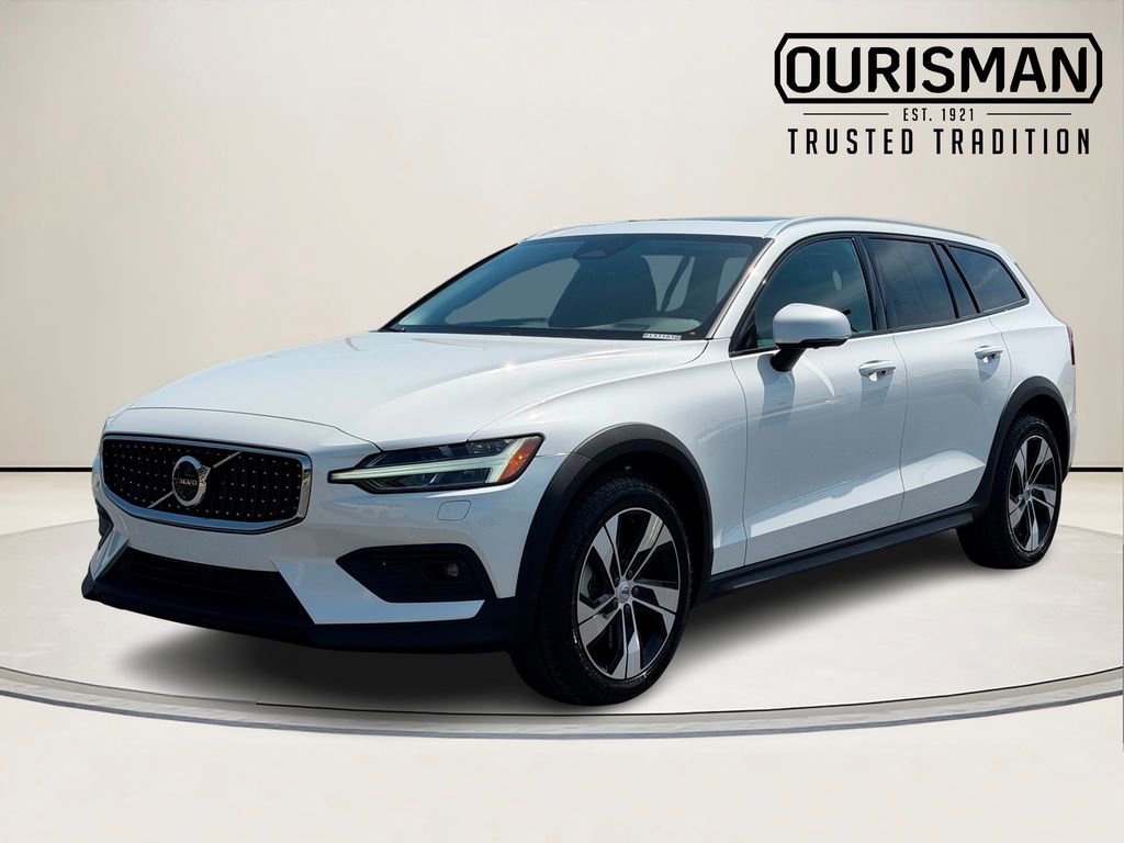 Used 2024 Volvo V60 B5 Cross Country Plus AWD/4WD image 6