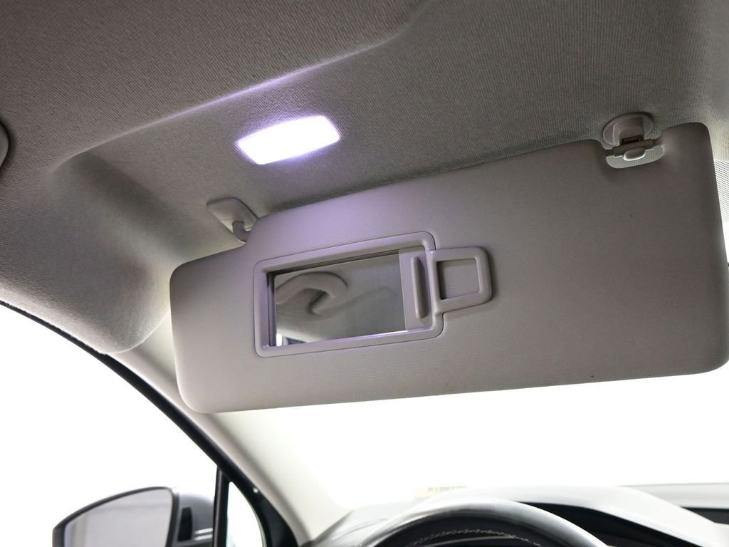 Used 2022 Volkswagen Tiguan SE image 24