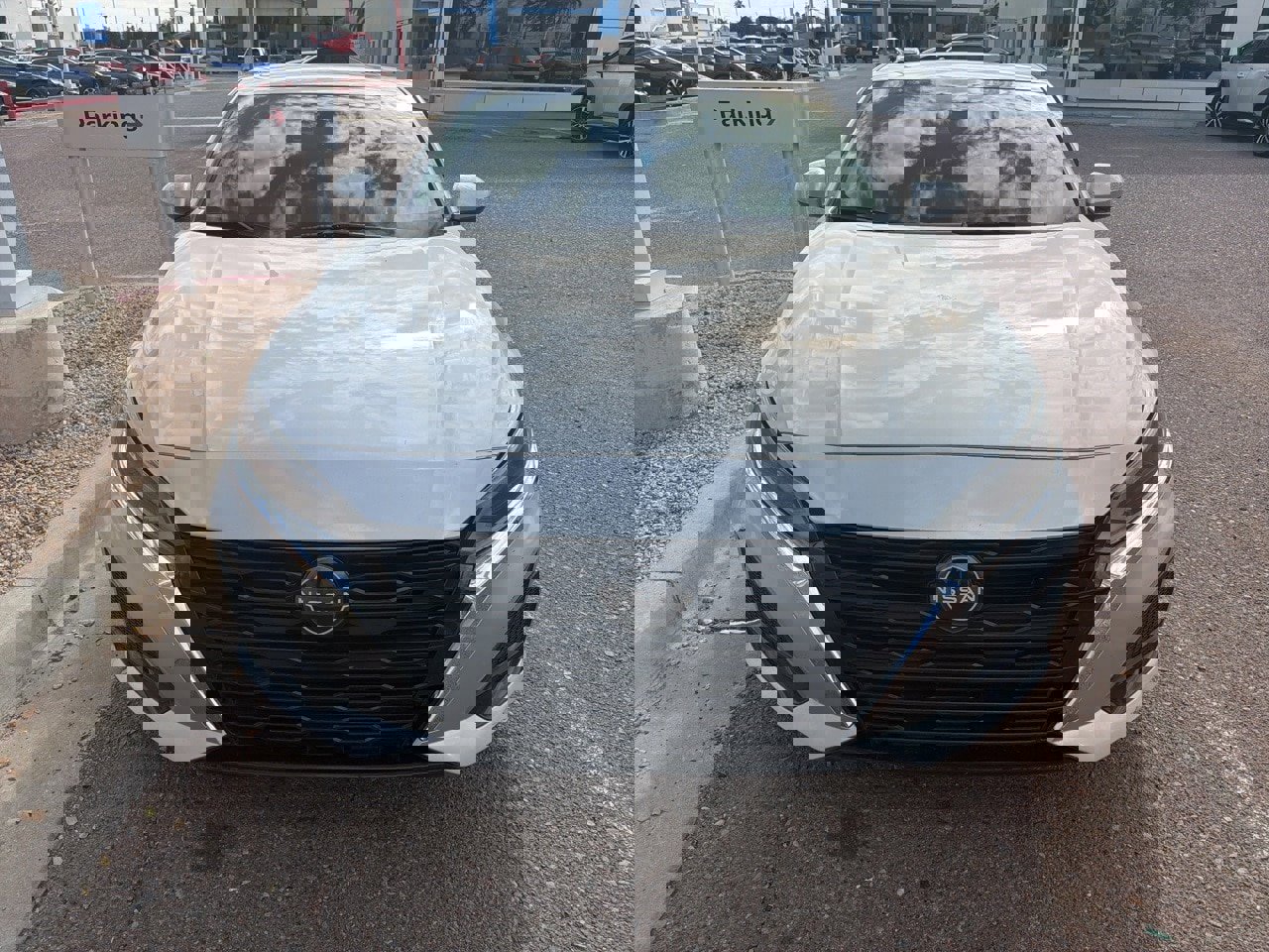 Used 2023 Nissan Altima 2.5 SV w/ SV Premium Package image 5