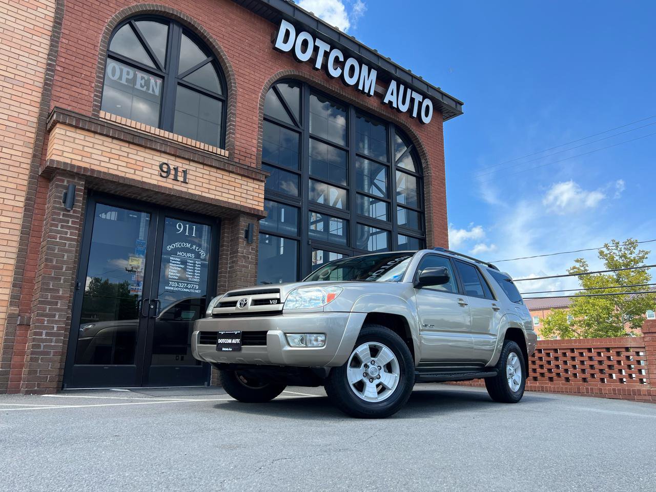 Used 2003 Toyota 4Runner SR5 AWD/4WD image 3