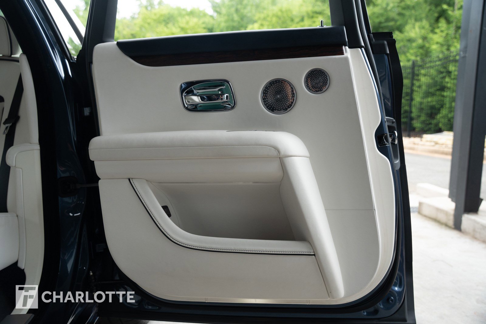 Used 2023 Rolls-Royce Ghost AWD/4WD image 37
