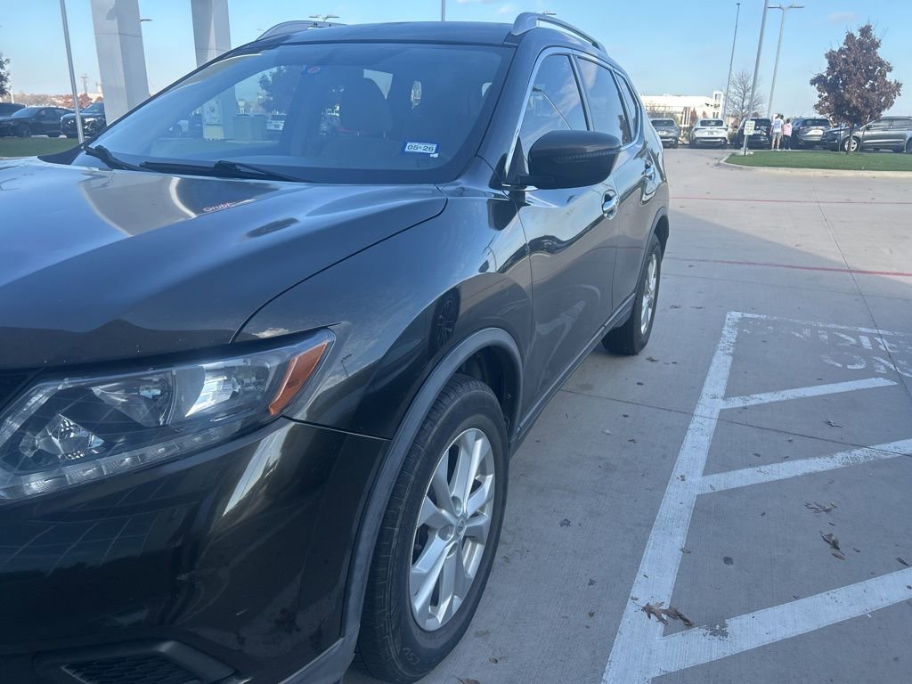 Used 2016 Nissan Rogue SV