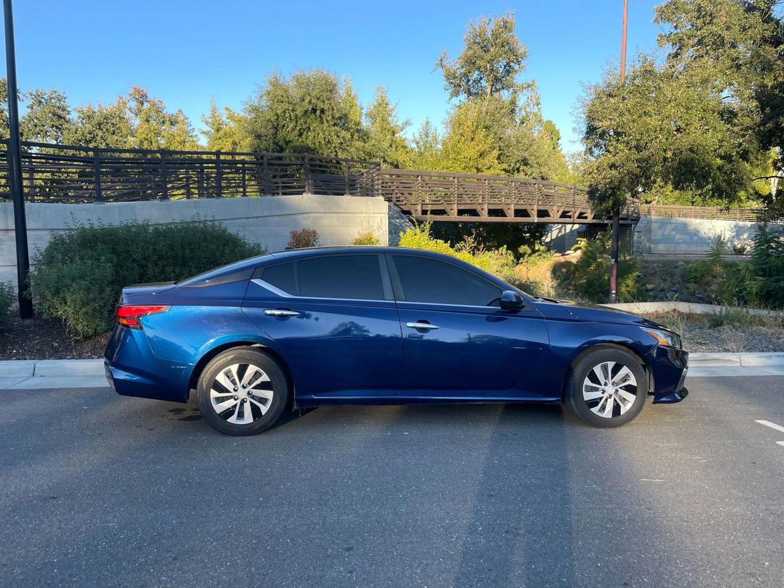 Used 2019 Nissan Altima 2.5 S image 2